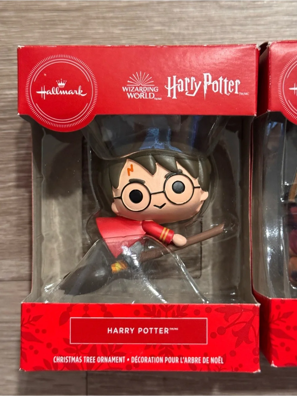 Hallmark Harry Potter Red Collectible Ornament Set - Hogwarts Express & Crest